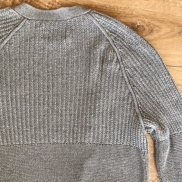 American Eagle Cardigan size small - Picture 3 of 3